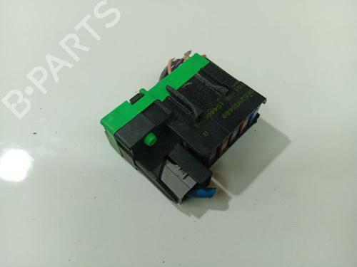 Fuse box CITROËN C5 III (RD_) 2.0 HDi (RDRHD8, RDRHDJ, RDRHR8, RDRHRJ) | BP32536958E1