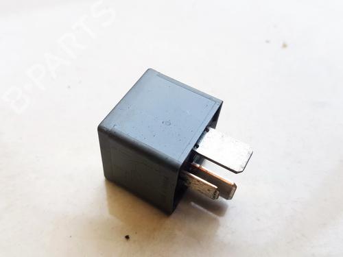 Electronic sensor FORD MONDEO III (B5Y) 2.0 TDCi | BP33063841M84 - Image 2