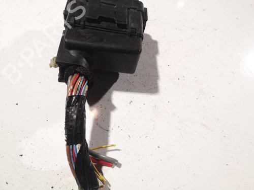 Fuse box HONDA FR-V (BE) 2.2 i CTDi (BE5) | BP32574276E1