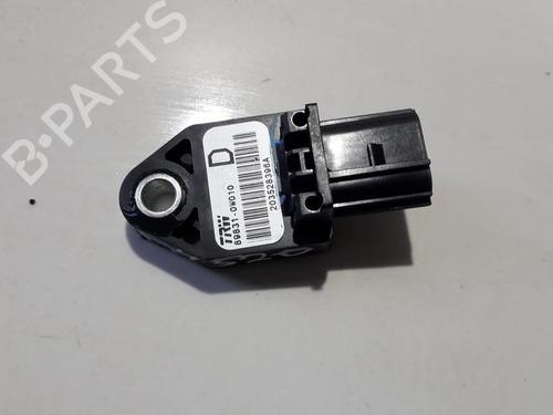 Used Electronic module Electronic module TOYOTA COROLLA Verso (ZER_, ZZE12_, R1_) 2.2 D-4D (AUR10_, AUR10R) (177 hp) 33511292 33511292
