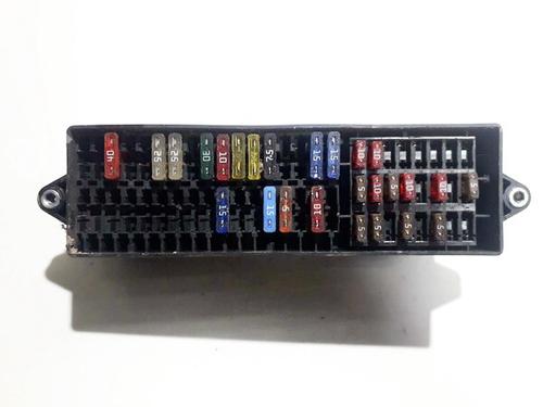 Used Fuse box Fuse box VW TOURAN (1T1, 1T2) 1.9 TDI (100 hp) 33102682 33102682