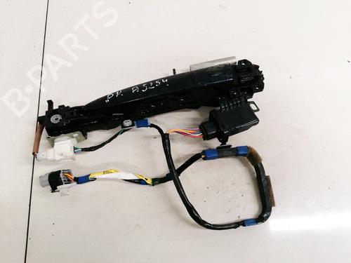 front-left-exterior-door-handle-lexus-is-ii-_e2_-2005-2006-2007-2008-2009-2010-2011-2012-2013-35564656 main image