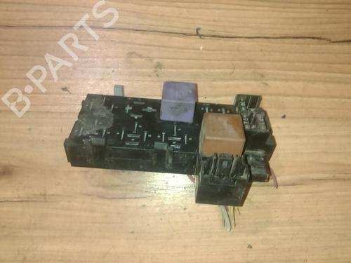 Used Fuse box Fuse box RENAULT MEGANE I (BA0/1_) 2.0 i (BA0G) (114 hp) 33530708 33530708