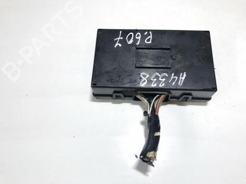 Used Fuse box Fuse box PEUGEOT 607 (9D, 9U) 2.2 HDi (133 hp) 33502885 33502885