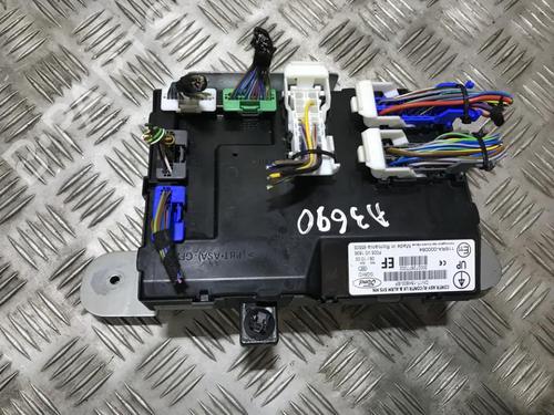 Used Fuse box Fuse box FORD FIESTA VI (CB1, CCN) 1.4 LPG (97 hp) 33496671 33496671