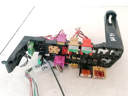 Used Fuse box Fuse box AUDI A6 C5 (4B2, 4B4) 2.5 TDI (150 hp) 33076522 33076522