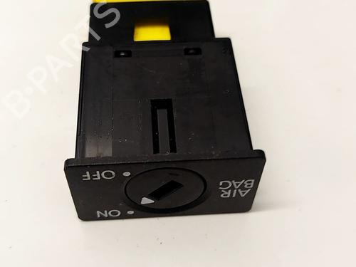 Used Switch Switch SKODA OCTAVIA II (1Z3) 1.4 TSI (122 hp) 35831439 35831439