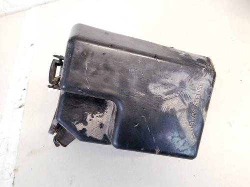 Used Fuse box Fuse box 32919657 32919657