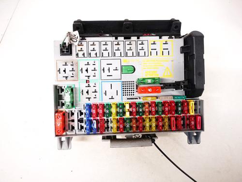 Used Fuse box Fuse box 33081671 33081671