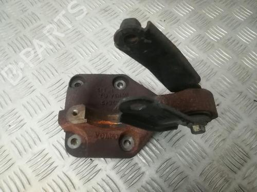 Used Engine mount Engine mount VOLVO XC70 II (136) 2.4 D / D4 AWD (163 hp) 33503742 33503742