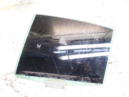 Vidro porta trás esquerda Vidro porta trás esquerda SAAB 9-3 (YS3F, E79, D79, D75) 2.0 t (175 hp) 35416682 35416682