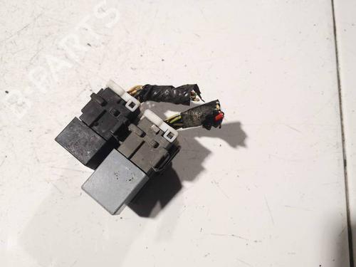 Used Fuse box Fuse box HONDA CIVIC VIII Hatchback (FN, FK) 2.2 CTDi (FK3) (140 hp) 32564986 32564986