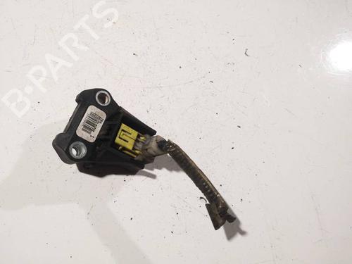 Used Electronic module Electronic module TOYOTA YARIS (_P9_) 1.4 D-4D (NLP90_, NLP90R) (90 hp) 32574113 32574113