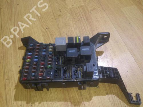 Used Fuse box Fuse box FORD MONDEO III (B5Y) 2.0 TDCi (130 hp) 33497484 33497484