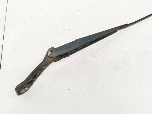 Used Front windshield wiper arm Front windshield wiper arm VW BORA I (1J2) 1.9 TDI (90 hp) 32558442 32558442