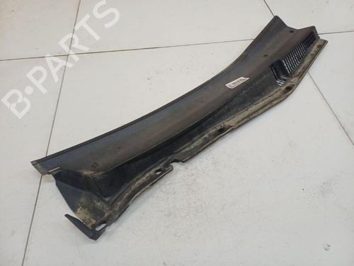 Griglia sotto parabrezza Griglia sotto parabrezza SUBARU TRIBECA (B9) 3.0 (WXE) (250 hp) 36658673 36658673