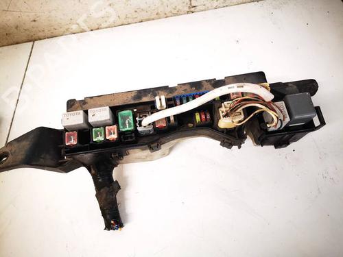 fuse-box-toyota-avensis-_t25_-2003-2004-2005-2006-2007-2008-32532903 main image