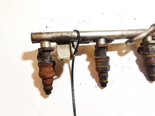 Injection rail VW PASSAT B5 Variant (3B5) 1.8 | BP35565112M98 - Image 2