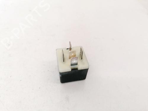 Used Electronic sensor Electronic sensor PLYMOUTH VOYAGER / GRAND VOYAGER 3.3 i (158 hp) 32882575 32882575