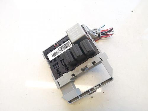 Used Fuse box Fuse box OPEL MERIVA A MPV (X03) 1.7 CDTI (E75) (100 hp) 33105386 33105386