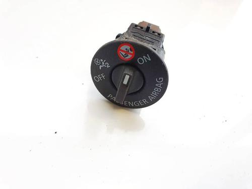 Used Switch RENAULT KADJAR (HA_, HL_) 1.5 dCi 110 (HLA3) (110 hp) 32934755