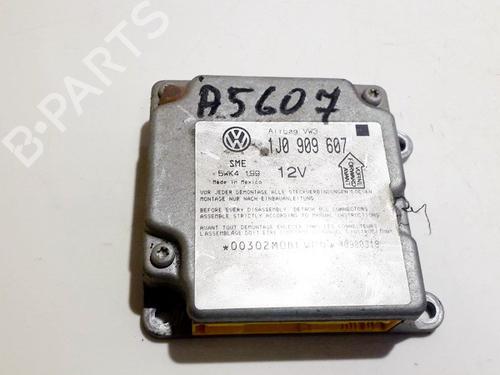 ecu-airbags-vw-passat-b5-variant-3b5-1997-1998-1999-2000-2001-33529447 main image