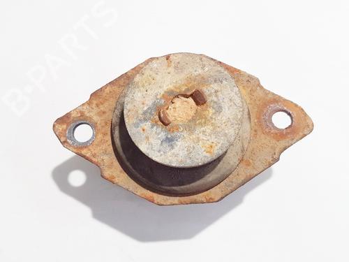 Used Engine mount Engine mount VW GOLF III (1H1) 1.9 TDI (90 hp) 33074236 33074236