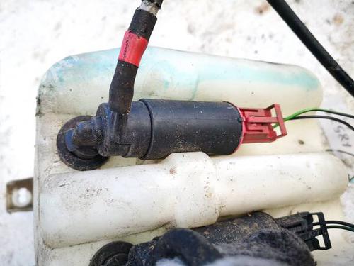 Used Washer pump Washer pump LAND ROVER FREELANDER I (L314) 2.0 DI 4x4 (98 hp) 35197609 35197609