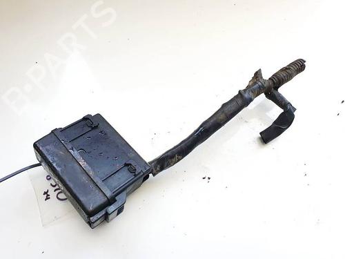 fuse-box-toyota-corolla-_e12_-2001-2002-2003-2004-2005-2006-2007-2008-32938940 main image