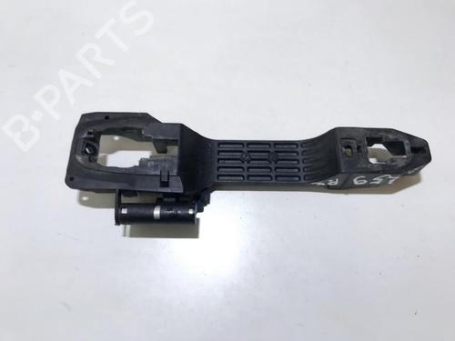 front-left-exterior-door-handle-toyota-corolla-saloon-_e12_-2000-2001-2002-2003-2004-2005-2006-2007-2008-35708111 main image