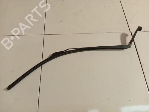 Used Front windshield wiper arm Front windshield wiper arm 32560509 32560509