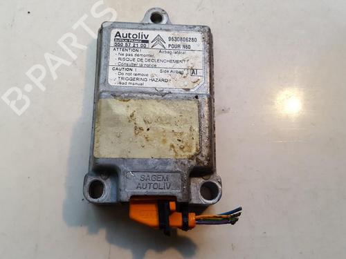 Used ECU airbags ECU airbags CITROËN XSARA (N1) 1.8 i (90 hp) 33515045 33515045