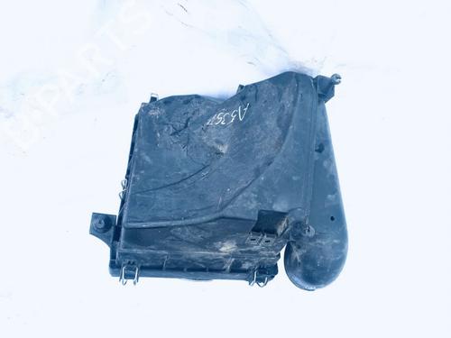 Used Air filter box Air filter box MERCEDES-BENZ C-CLASS (W202) C 220 D (202.121) (95 hp) 35643020 35643020