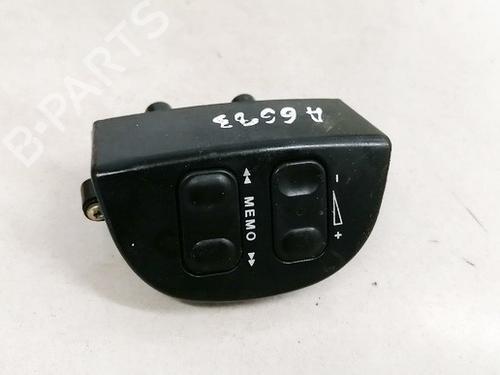 Used Steering wheel controls Steering wheel controls 35584413 35584413
