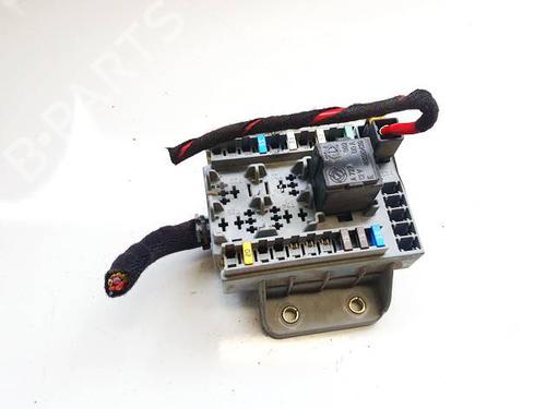 Used Fuse box Fuse box ALFA ROMEO 159 (939_) 2.4 JTDM (939AXD12, 939AXD1B) (200 hp) 32568921 32568921