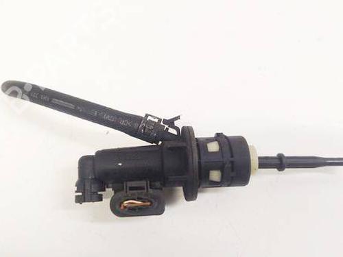 Used Clutch slave cylinder Clutch slave cylinder VW PASSAT B6 (3C2) 2.0 FSI 4motion (150 hp) 35118805 35118805