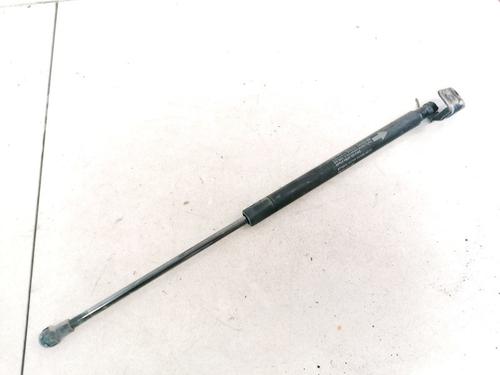 tailgate-lift-support-toyota-yaris-_p9_-2005-2006-2007-2008-2009-2010-2011-2012-2013-2014-35492260 main image