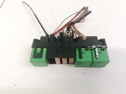 Used Fuse box Fuse box CITROËN C3 I (FC_, FN_) 1.4 HDi (68 hp) 32894756 32894756