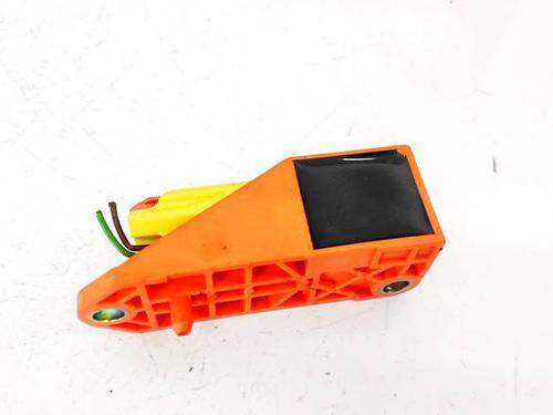 Used Electronic module Electronic module VW TOURAN (1T1, 1T2) 1.9 TDI (105 hp) 32948574 32948574