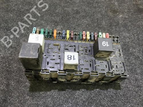 Used Fuse box Fuse box VW PASSAT B3/B4 Variant (3A5, 35I) 1.9 TD (75 hp) 33485705 33485705