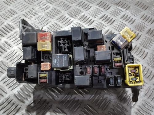 Used Fuse box Fuse box MITSUBISHI GALANT VIII Estate (EA_, EC_) 2.0 (EA2W) (133 hp) 33487321 33487321