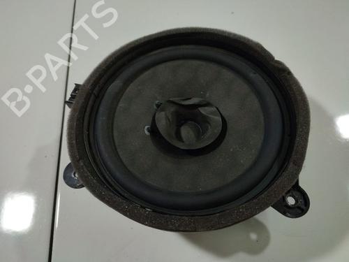 speaker-volvo-v50-545-2003-2004-2005-2006-2007-2008-2009-2010-2011-2012-32554381 main image