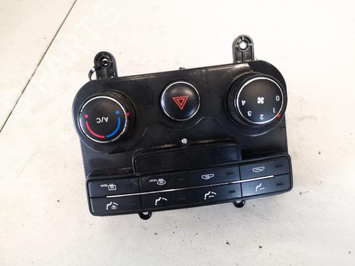 Used Climate control Climate control HYUNDAI i30 Estate (FD) 1.6 CRDi (116 hp) 35412703 35412703