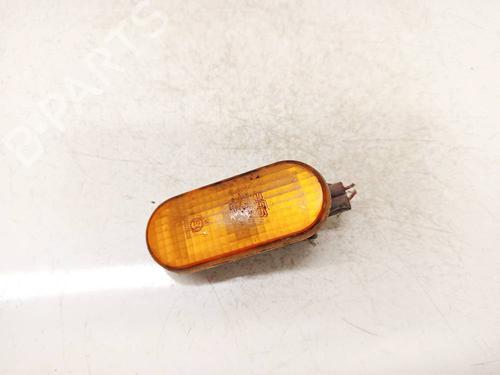 Used Right side indicator Right side indicator 38431549 38431549
