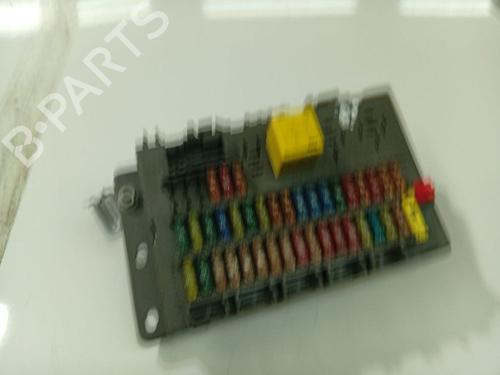 fuse-box-rover-75-rj-1999-2000-2001-2002-2003-2004-2005-32530684 main image