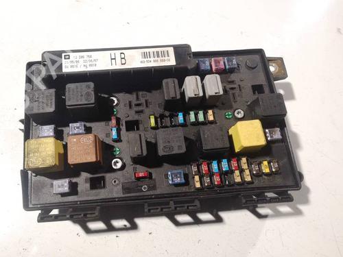 Used Fuse box Fuse box OPEL ZAFIRA / ZAFIRA FAMILY B (A05) 1.9 CDTI (M75) (150 hp) 32562766 32562766