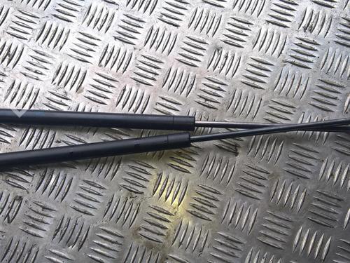 Used Tailgate lift support Tailgate lift support PEUGEOT 206 Hatchback (2A/C) 1.4 i (75 hp) 35881728 35881728