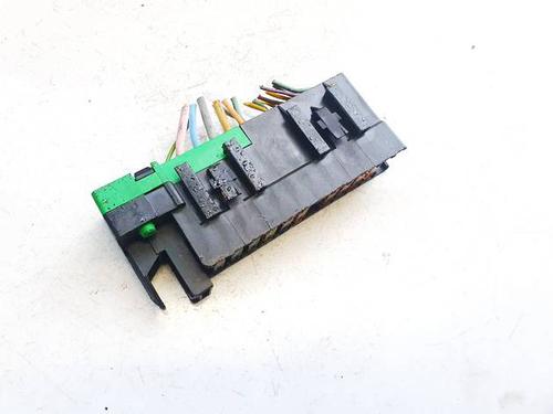 Fuse box CITROËN C5 III (RD_) 2.0 HDi 165 (RDRHHA, RDRHH8) | BP33487119E1 - Image 3