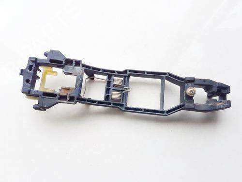 front-right-exterior-door-handle-mercedes-benz-e-class-w210-1995-1996-1997-1998-1999-2000-2001-2002-2003-35862366 main image