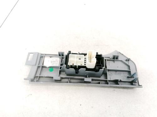 Switch TOYOTA YARIS (_P9_) 1.4 D-4D (NLP90_, NLP90R) | BP32885455I30 - Image 2